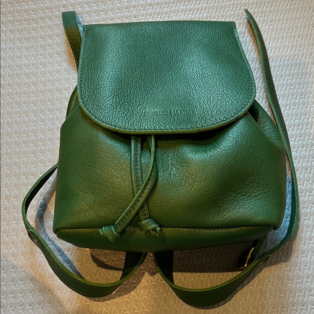 Portland Leather Goods Bucket Backpack in Bacalar BNNU